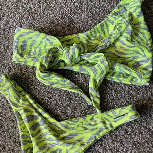 Blackbough one shoulder bikini